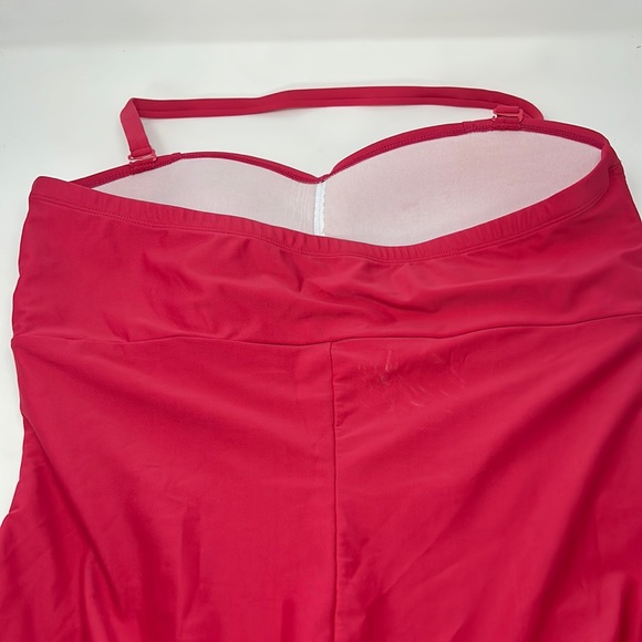 Forever 21 Pink Halter-Style One Piece Swimsuit Size 3X Excellent Condition - Picture 6 of 9